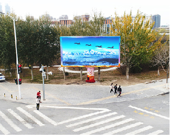 江山户外大屏广告投放要点。